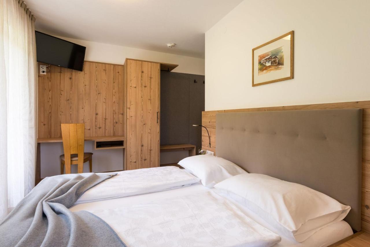 Garni Schorneck Bed & Breakfast Брунико Екстериор снимка